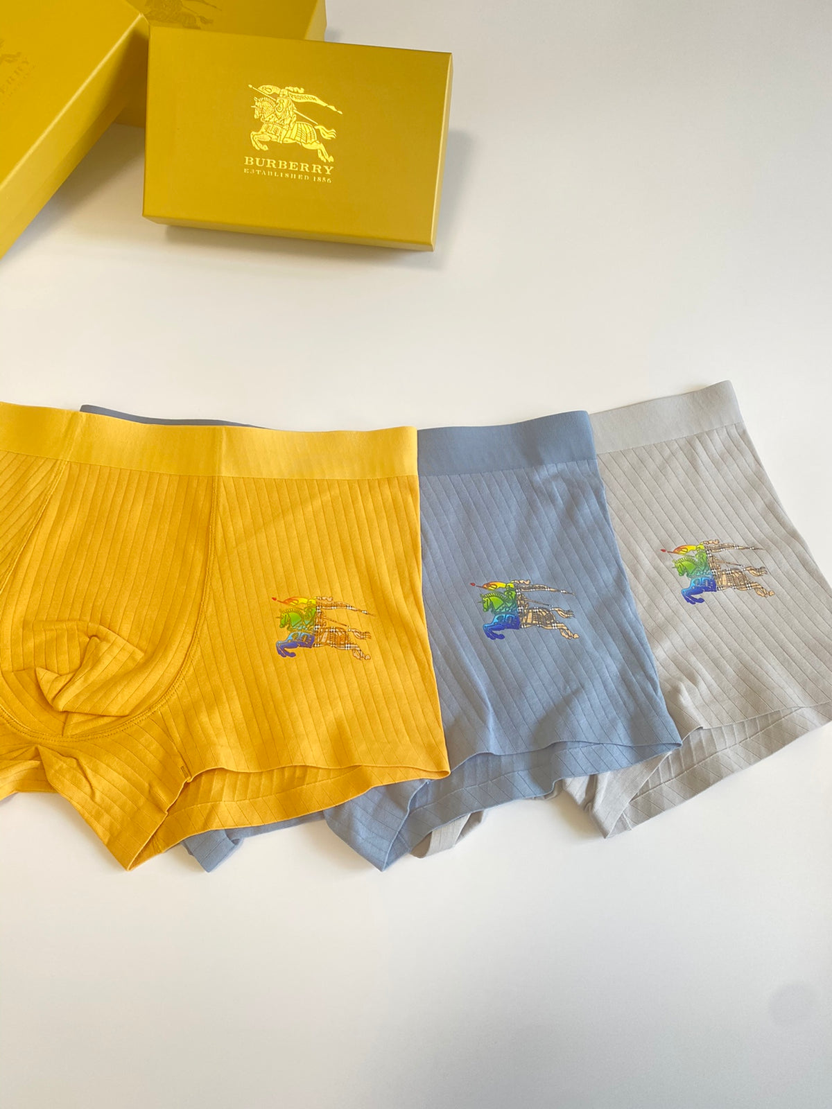 Burberry Grey Yellow Beige Small Cartoon Detail Boxer Briefs, image 3