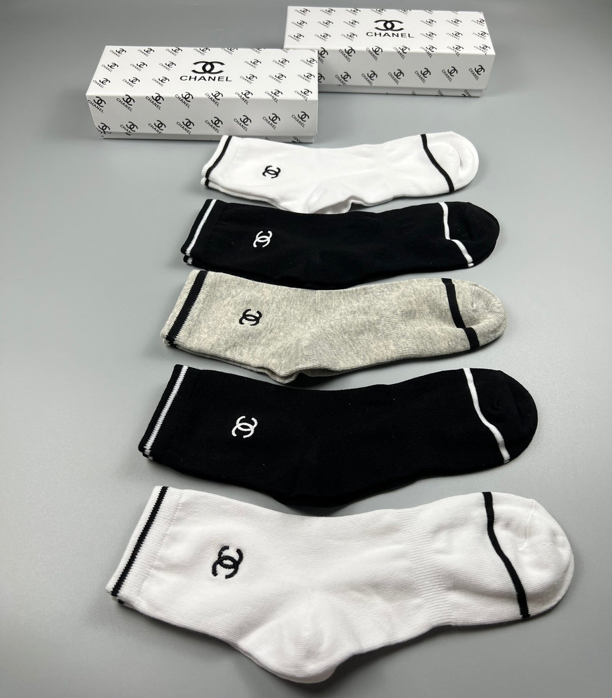 CHANEL Piped Outline Ankle Socks, gallery image 8