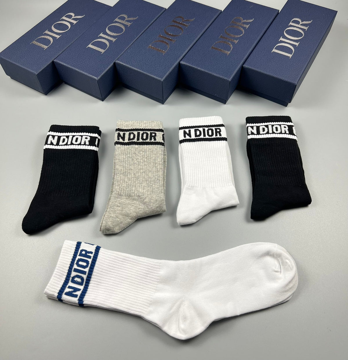 Dior White Grey Black Plain Wordmark Cuffs Crew Socks, image 7