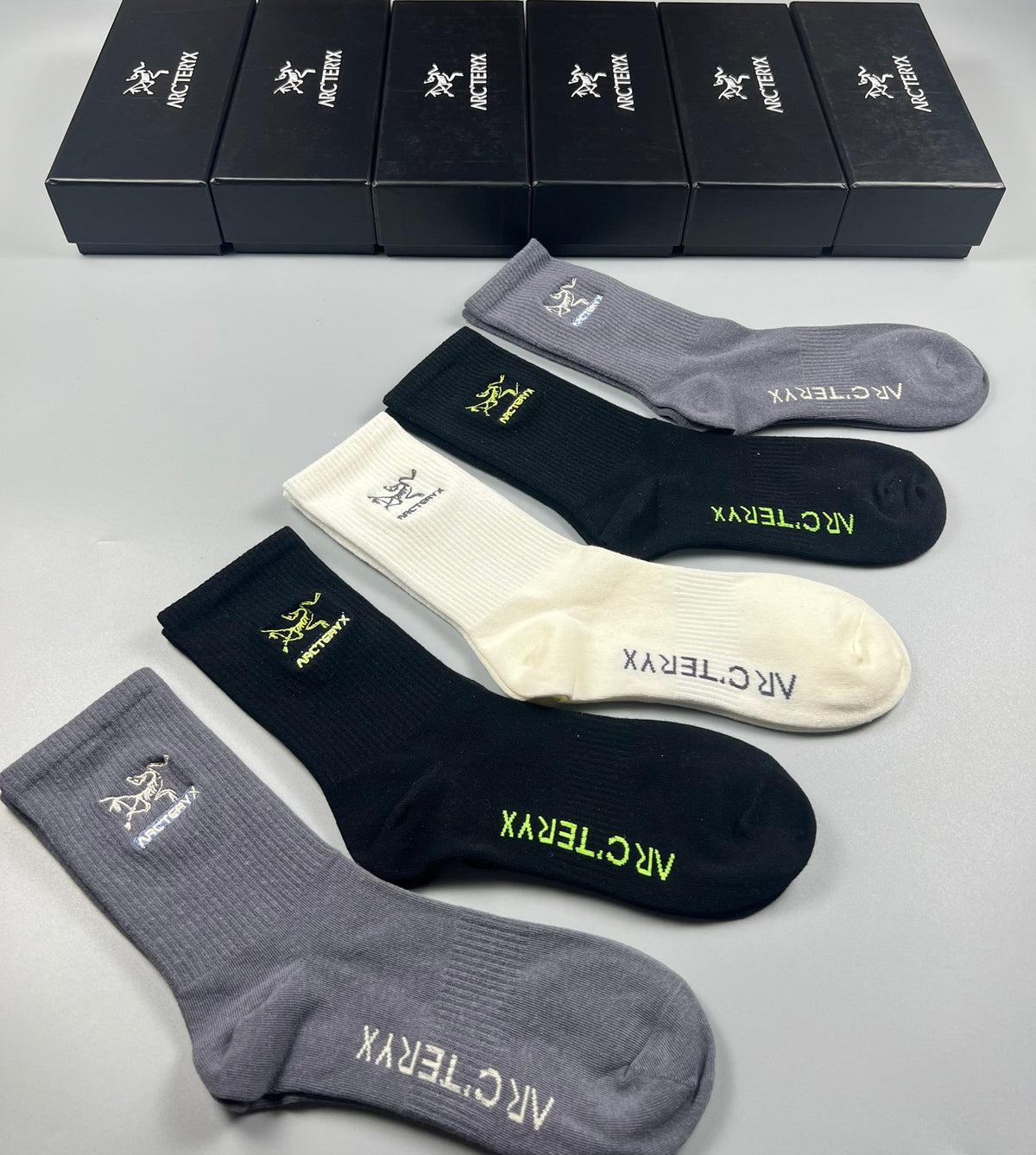 Arc'teryx Neutral Small Coloured Bird Crew Socks, image 14