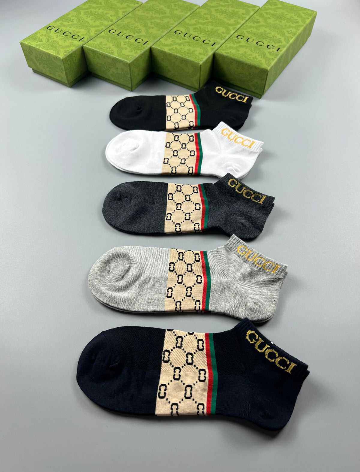 Gucci Neutral Repeating Letter Pattern Ankle Socks, image 9