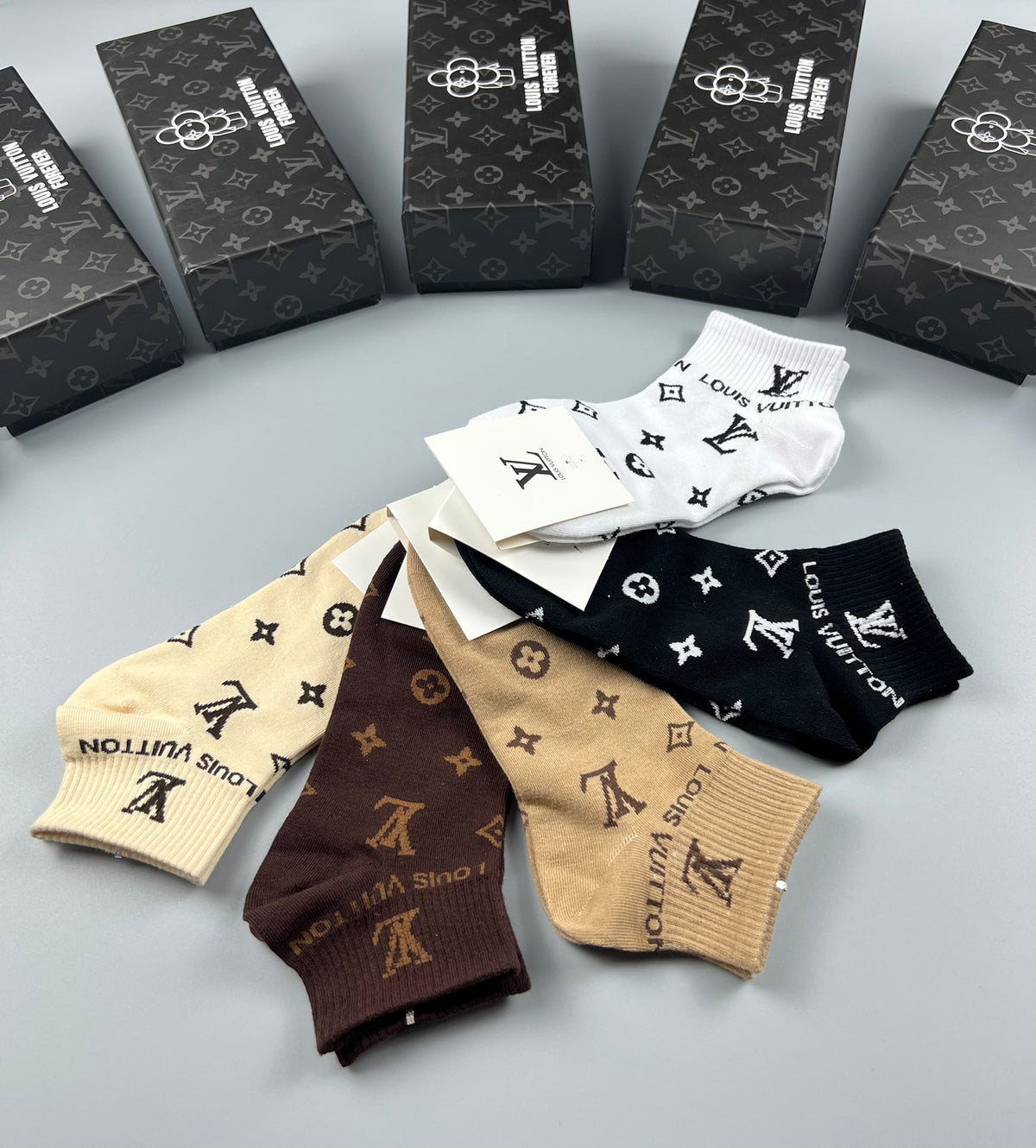 Louis Vuitton Black White Earthy Repeat Flowers Ankle Socks, image 8