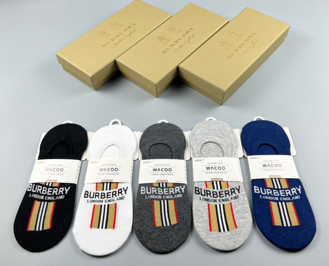 Burberry Neutral Multicolour Vertical Foot Stripes No-Show Socks, image 1