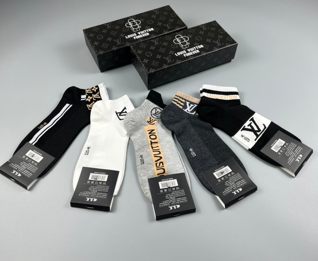 Louis Vuitton Black White Grey Graphic Stripe Mix Crew Socks, image 6