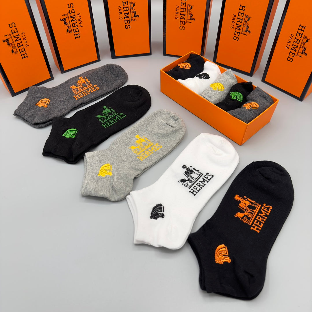 Hermès Black White Grey Large H Motif No-Show Socks, image 9