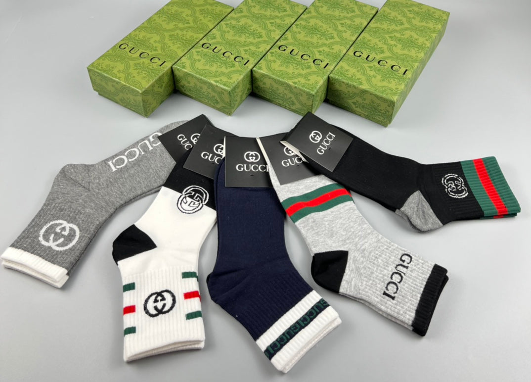 Gucci White Black Bold Emblem Ankle Socks, image 2