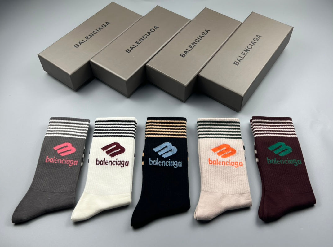 Balenciaga Neutral Fine Stripe Toe Panels Ankle Socks, image 6