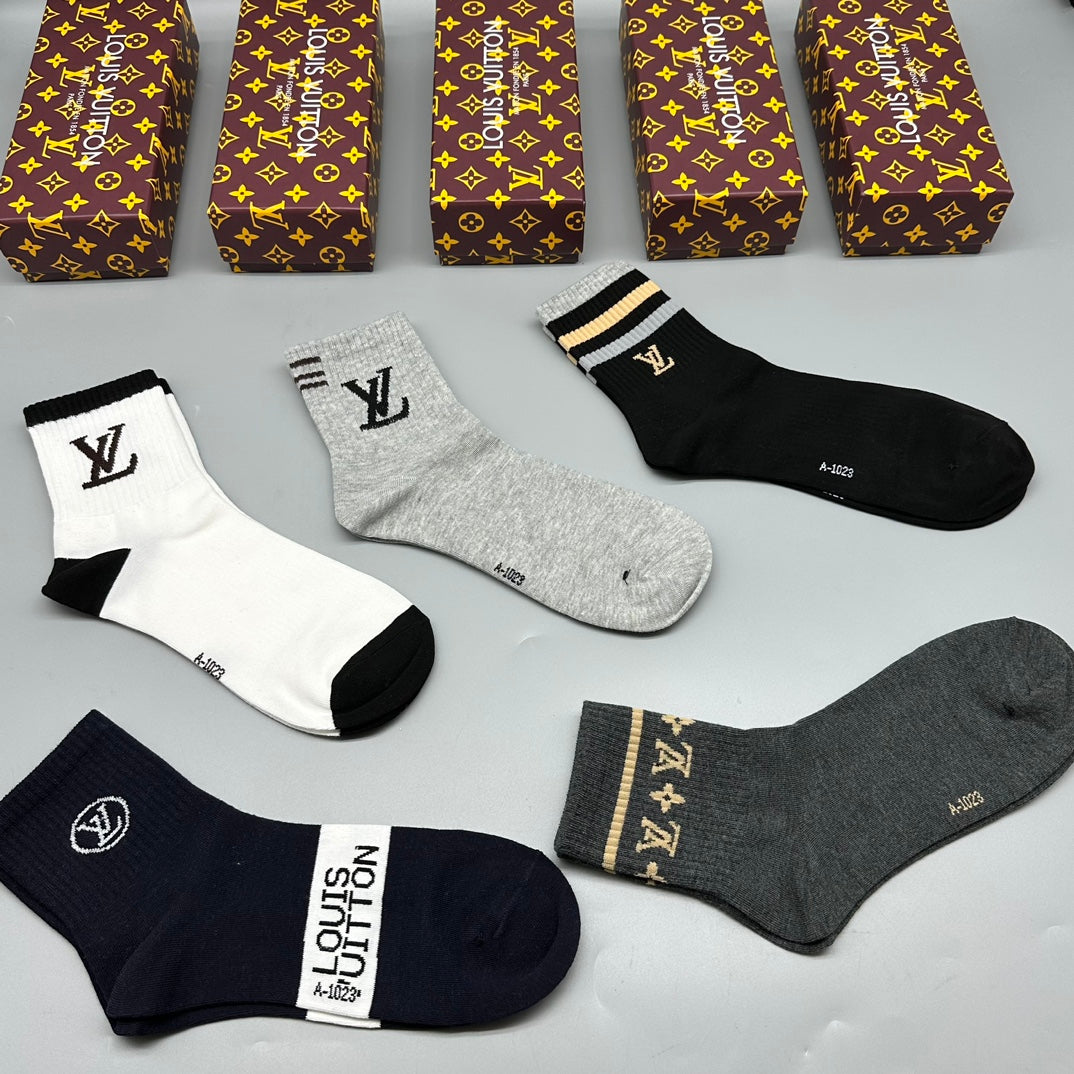 Louis Vuitton Black White Small Monogram Motifs Crew Socks, image 3