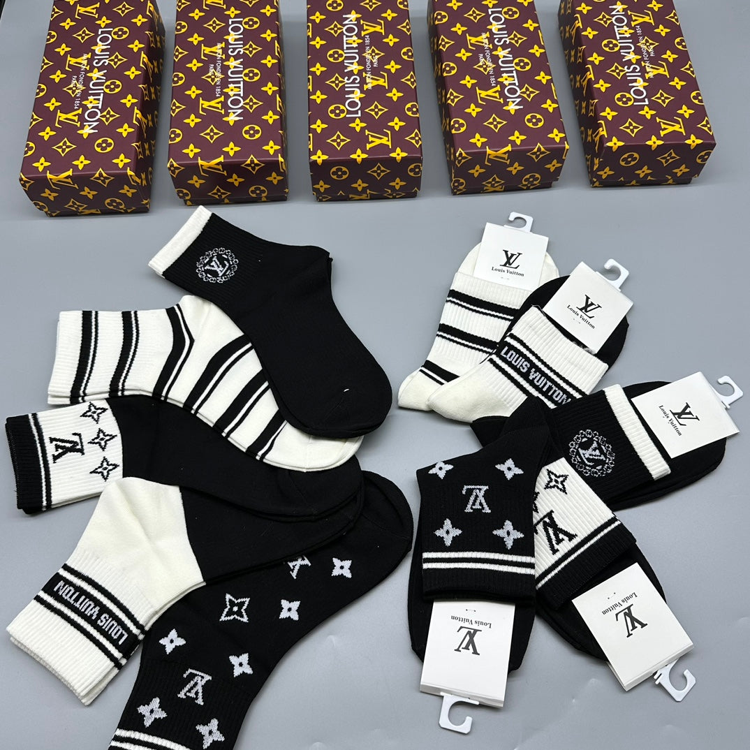 Louis Vuitton Brown Pattern Black White Letter Mix Crew Socks, image 5