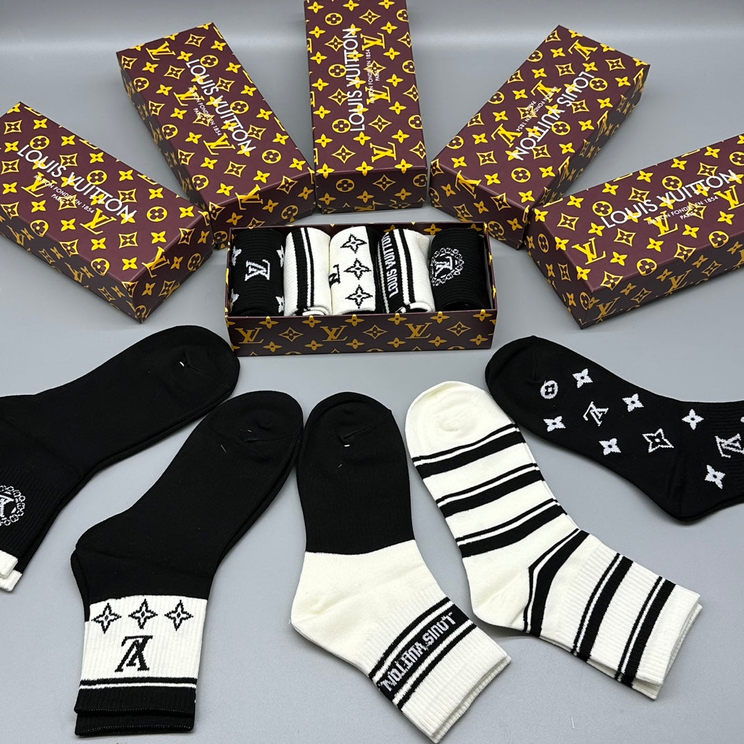Louis Vuitton Brown Pattern Black White Letter Mix Crew Socks, image 7