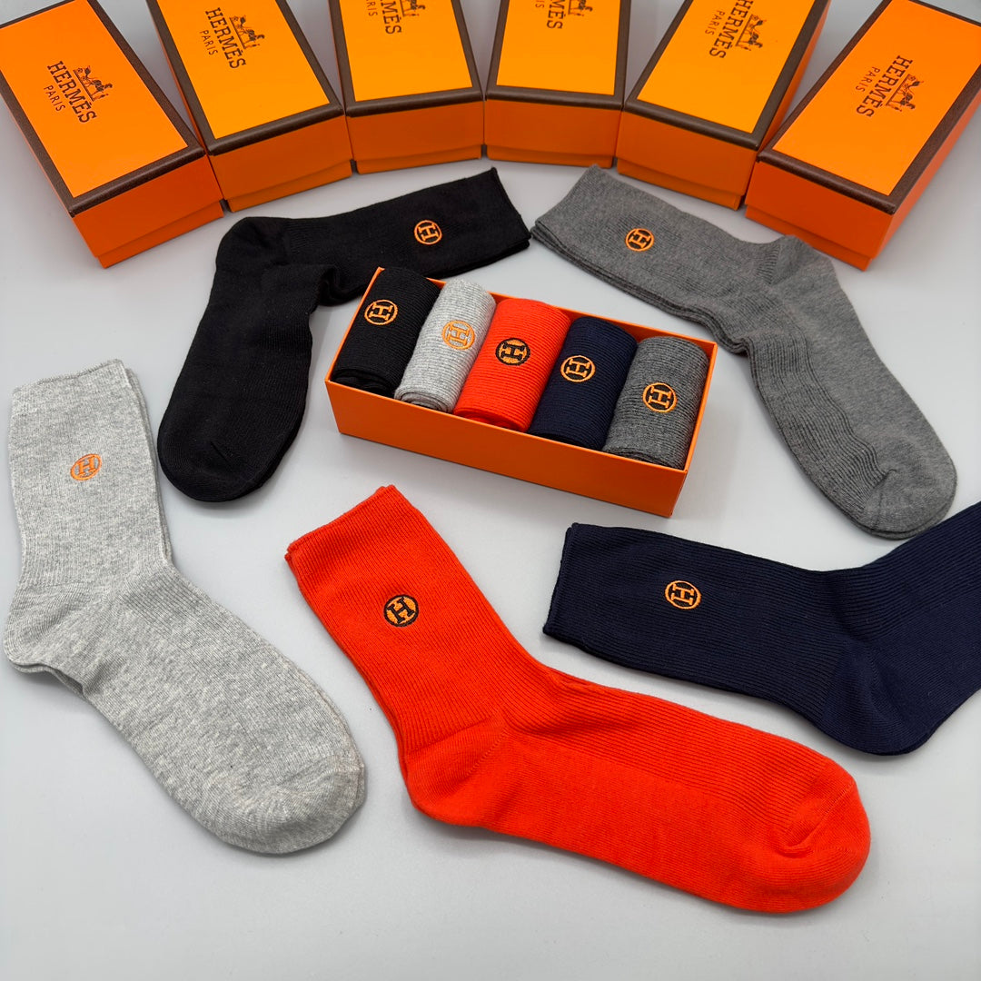 Hermès Orange Grey Black Small Side Text Ankle Socks, image 4