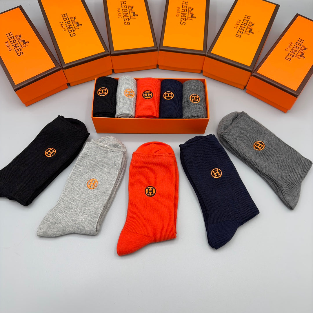 Hermès Orange Grey Black Small Side Text Ankle Socks, image 5