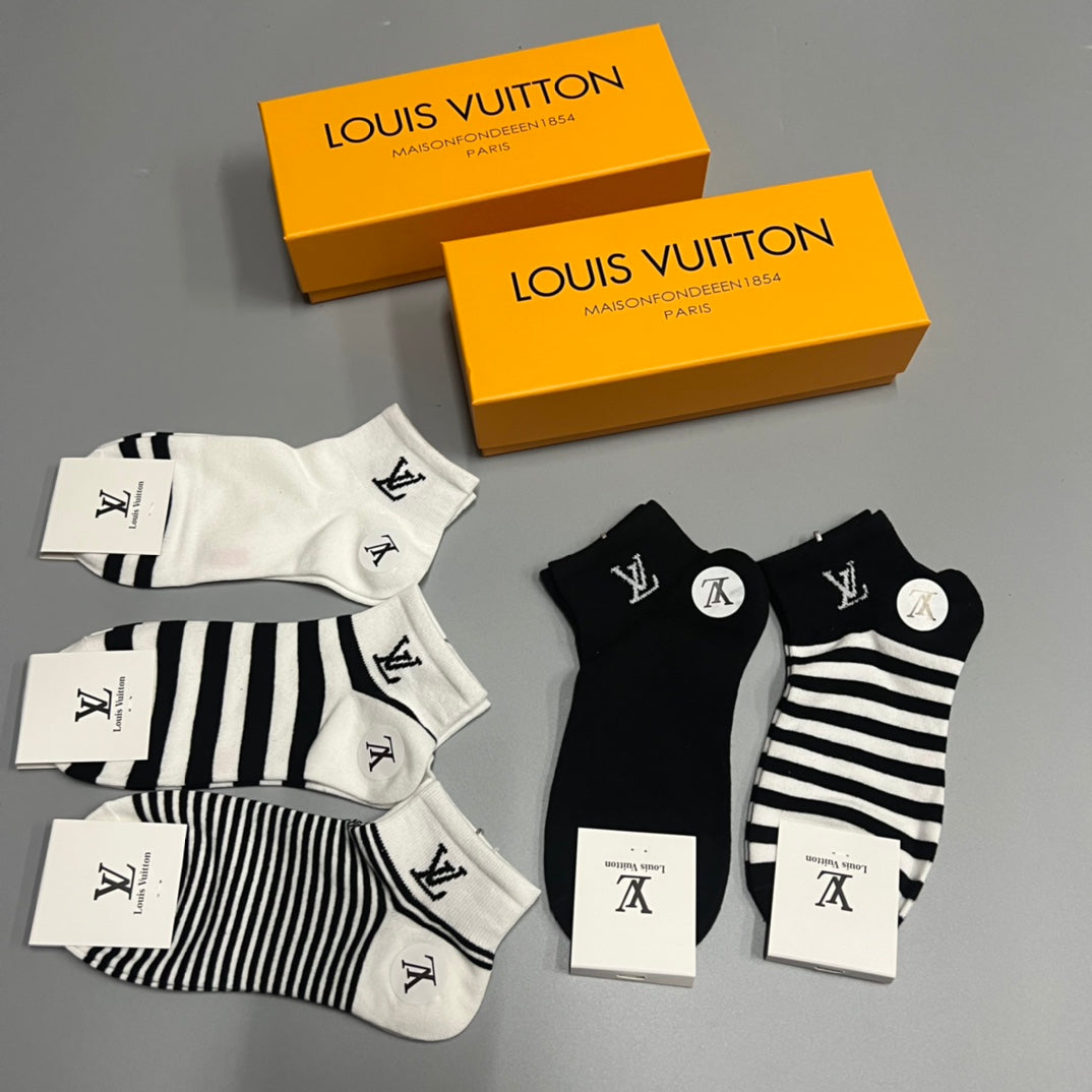 Louis Vuitton Black White Fine Stripe Cuffs Ankle Socks, image 6
