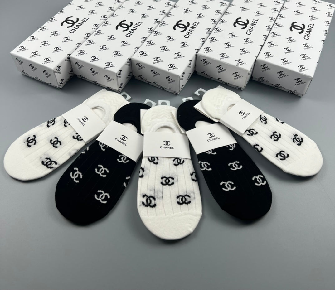 CHANEL Repeated Emblem No-Show Socks, gallery image 2