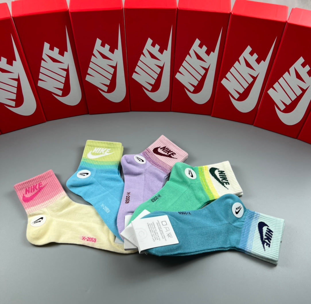 Nike Pastel Colour-Block Ankle Socks, gallery image 8