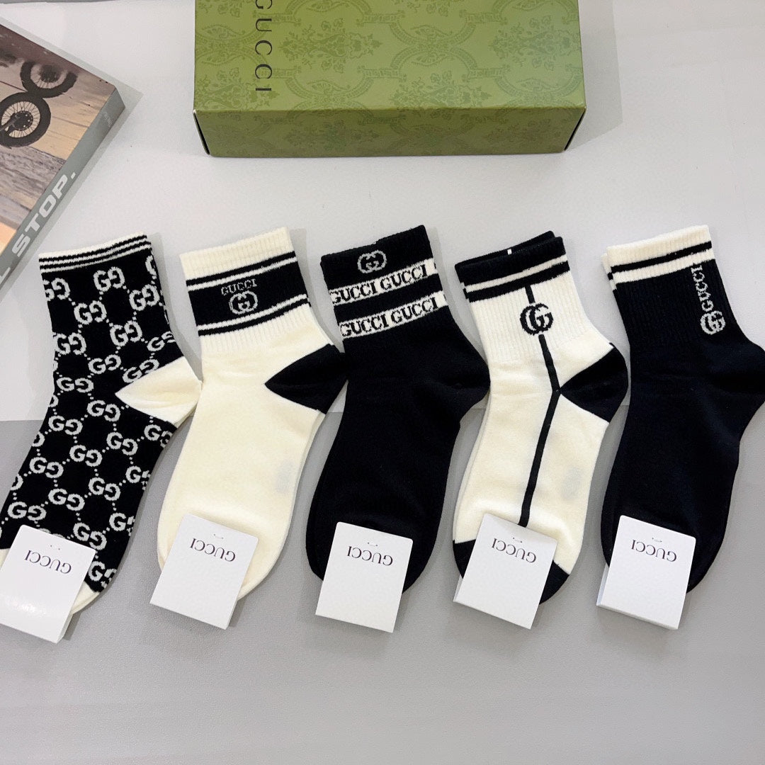 Gucci Black Cream Monogram Blocks Crew Socks, image 2