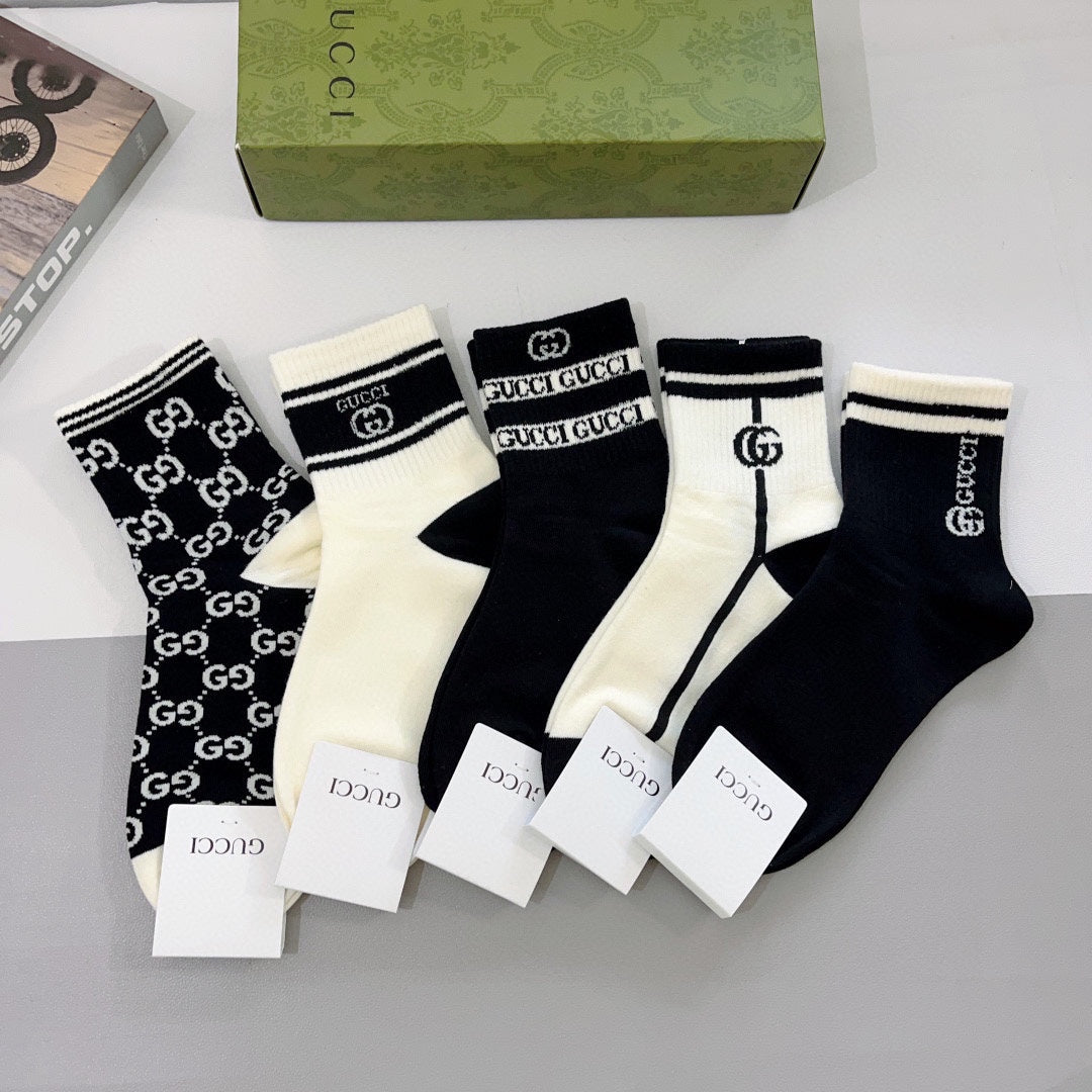 Gucci Black Cream Monogram Blocks Crew Socks, image 1