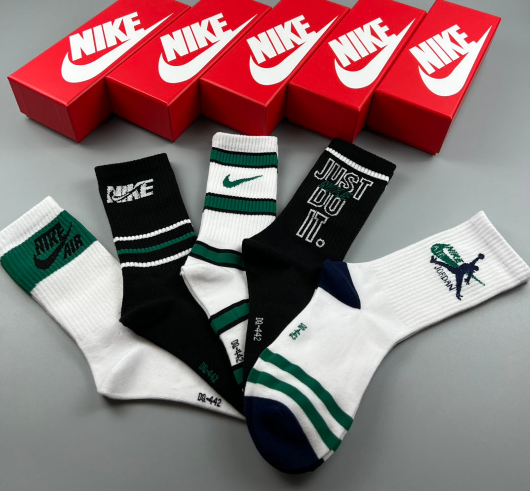 Nike Green Accent Graphic Crew Socks, gallery image 8