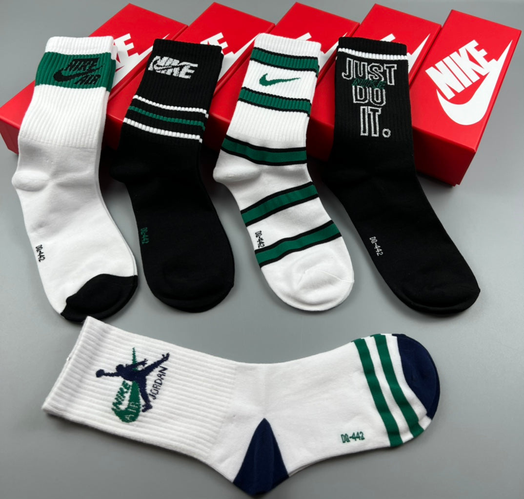 Nike Green Accent Graphic Crew Socks, gallery image 6