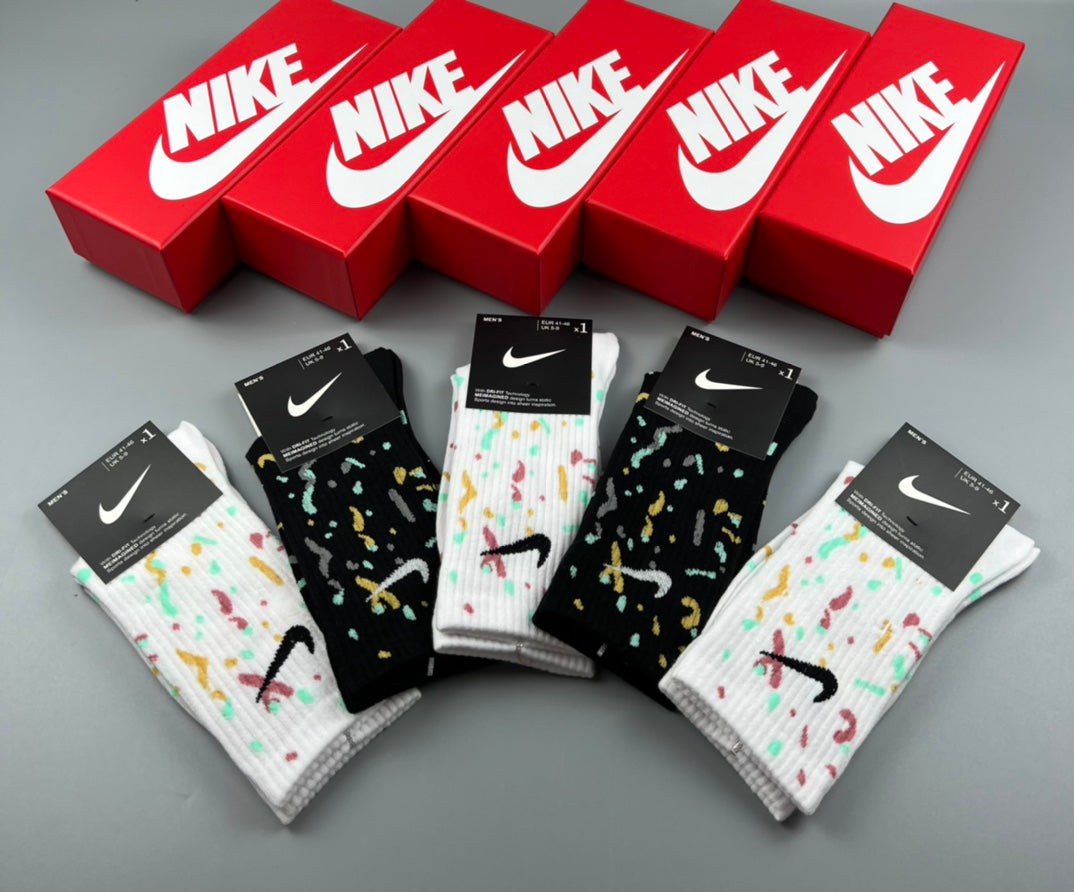 Nike Speckled Graphic Crew Socks, gallery image 2