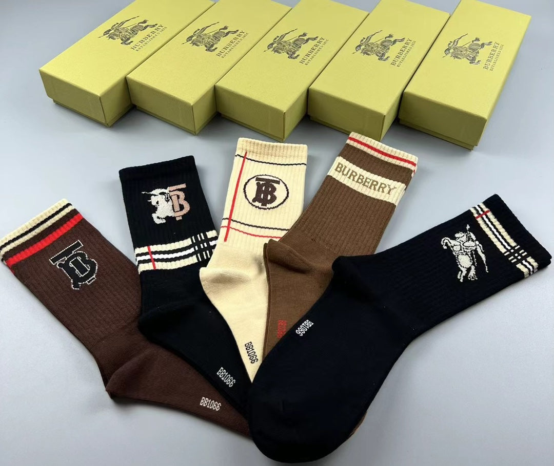 Burberry Earthy Black Cream Large B Cuffs Crew Socks, image 8