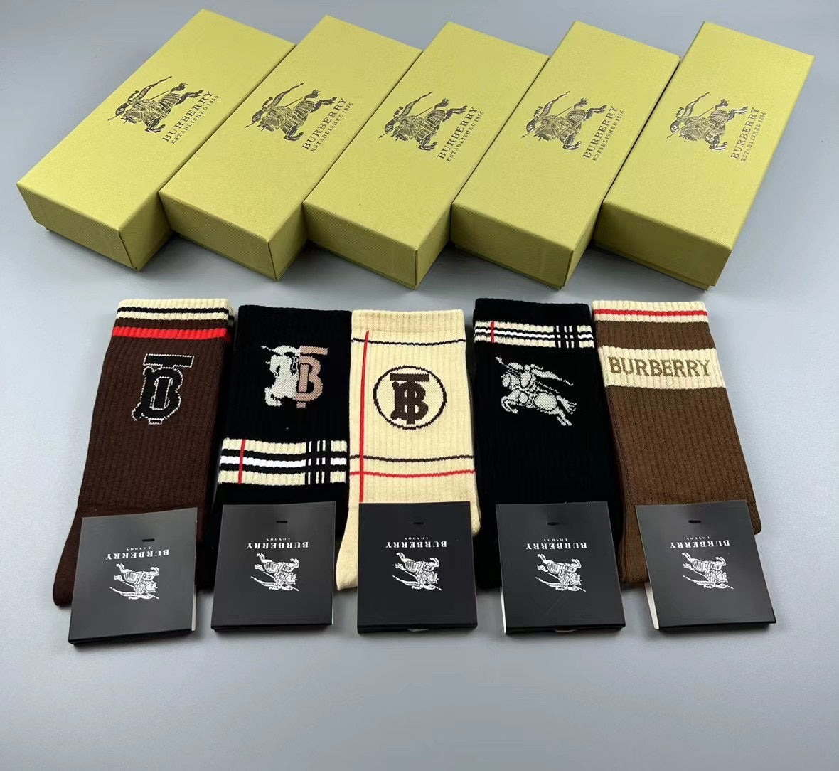 Burberry Earthy Black Cream Large B Cuffs Crew Socks, image 1