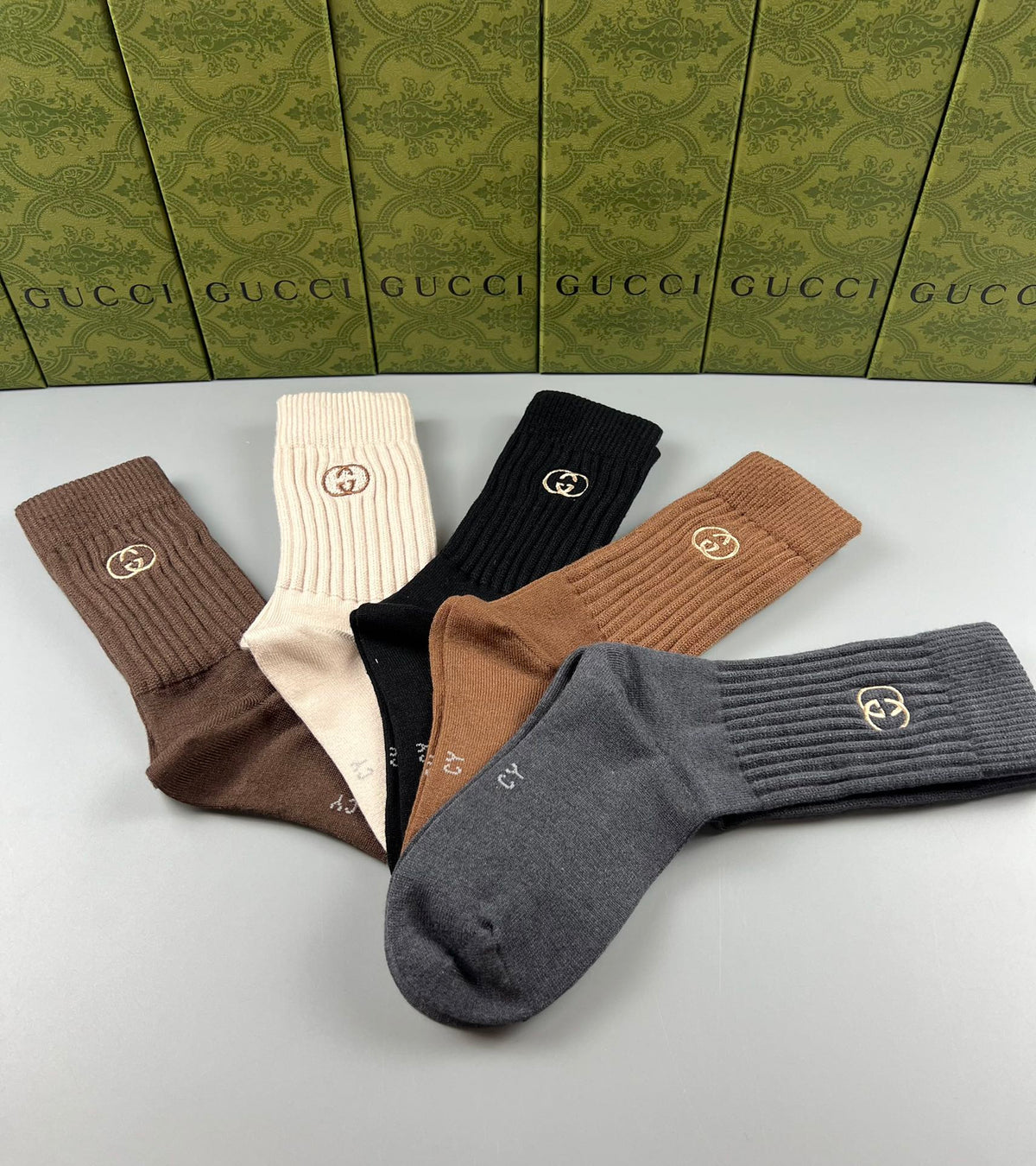 Gucci Earthy Plain Small Cuff Emblems Crew Socks, image 5