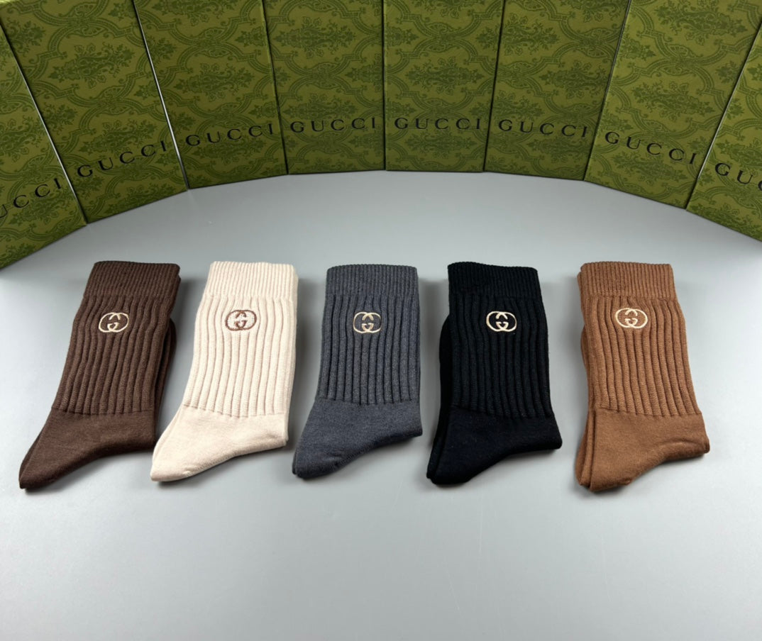 Gucci Earthy Plain Small Cuff Emblems Crew Socks, image 1