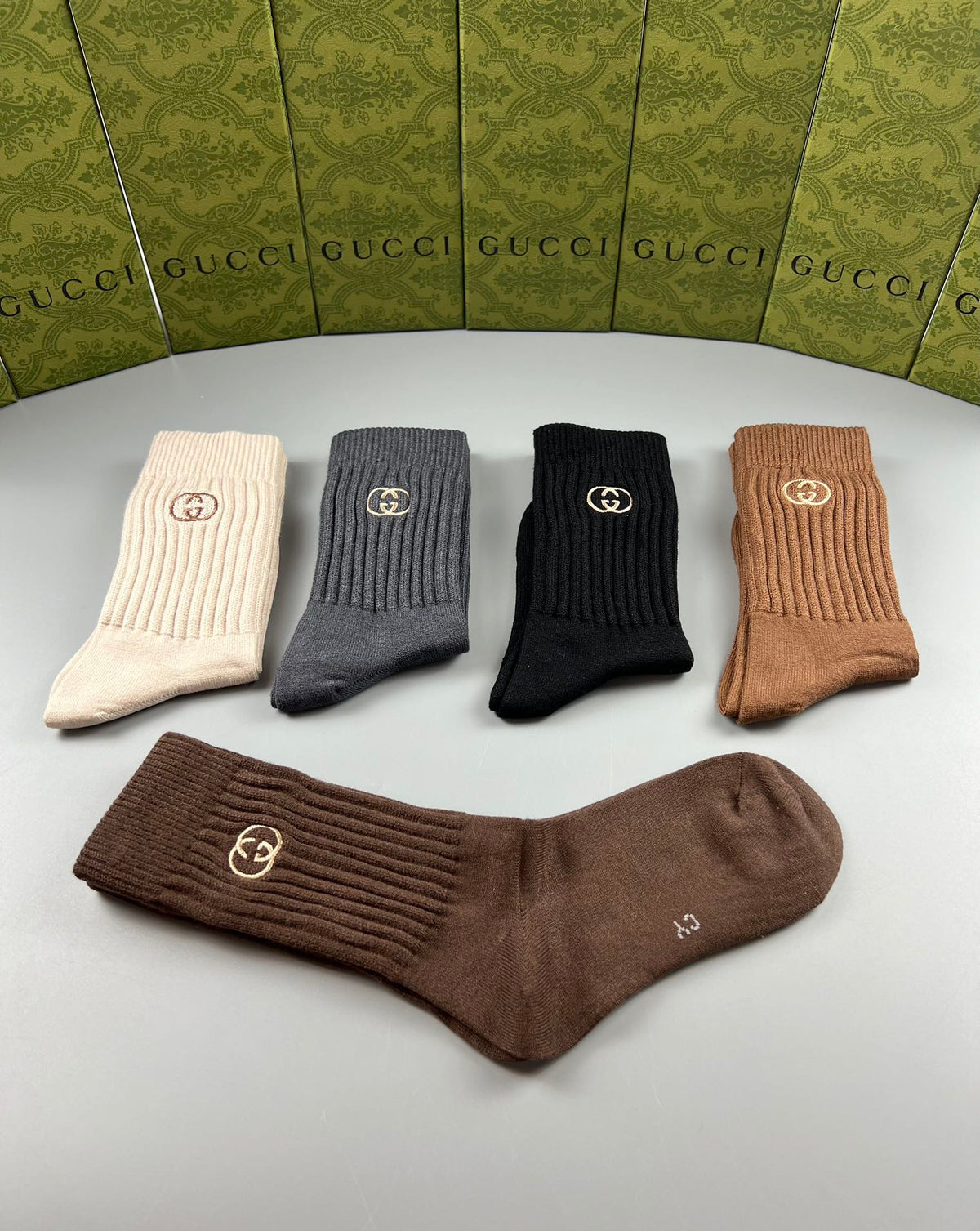 Gucci Earthy Plain Small Cuff Emblems Crew Socks, image 2