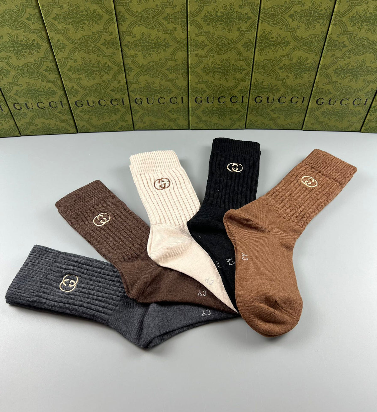 Gucci Earthy Plain Small Cuff Emblems Crew Socks, image 8