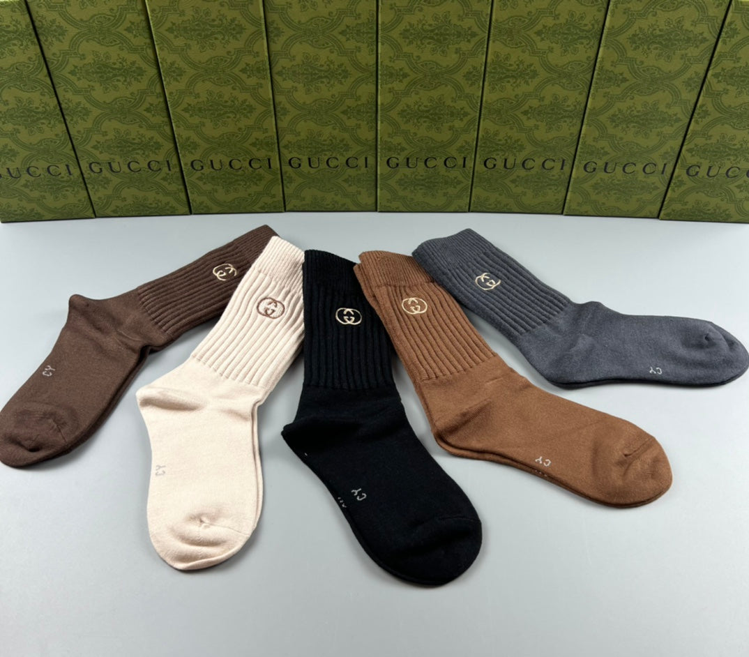 Gucci Earthy Plain Small Cuff Emblems Crew Socks, image 4