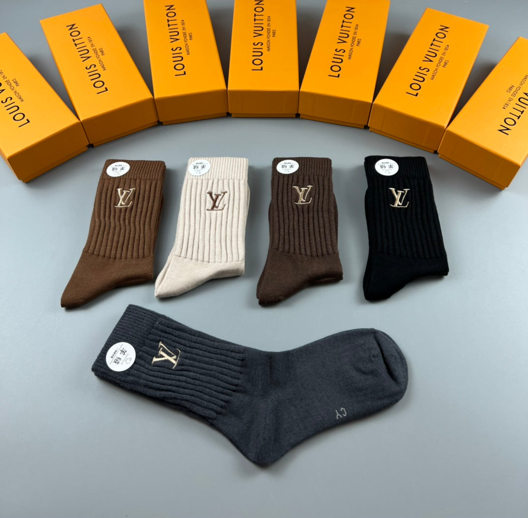 Louis Vuitton Earthy Brown Cream Small Cuff Monograms Crew Socks, image 2