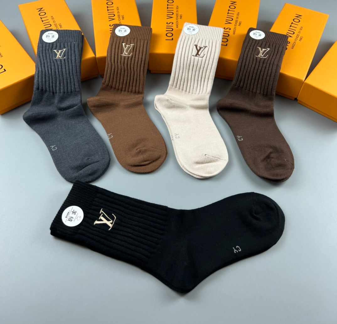 Louis Vuitton Earthy Brown Cream Small Cuff Monograms Crew Socks, image 7