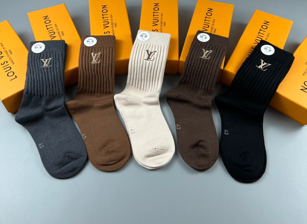 Louis Vuitton Earthy Brown Cream Small Cuff Monograms Crew Socks, image 6