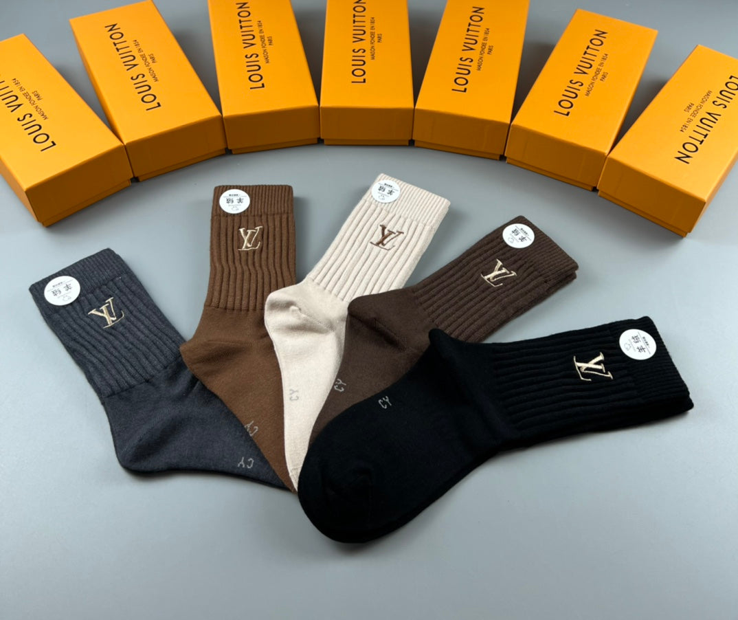 Louis Vuitton Earthy Brown Cream Small Cuff Monograms Crew Socks, image 5