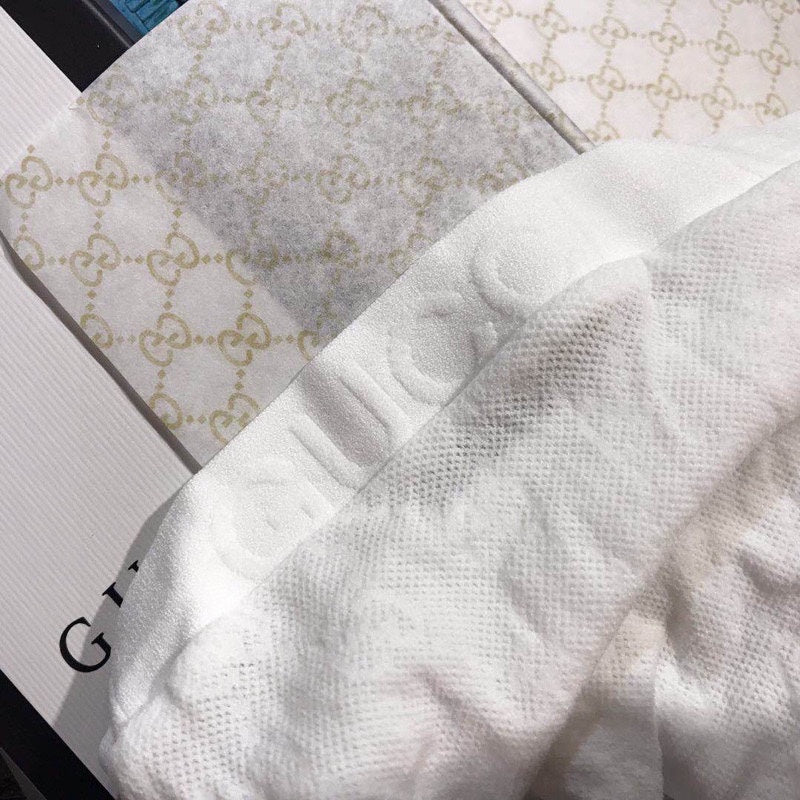 Gucci Grey Sheer Allover Pattern Patterned Hosiery, image 1