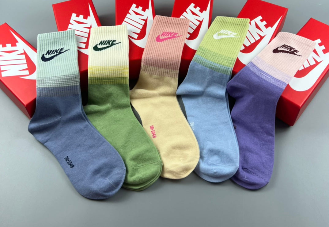 Nike Pastel Swoosh Crew Socks, gallery image 6