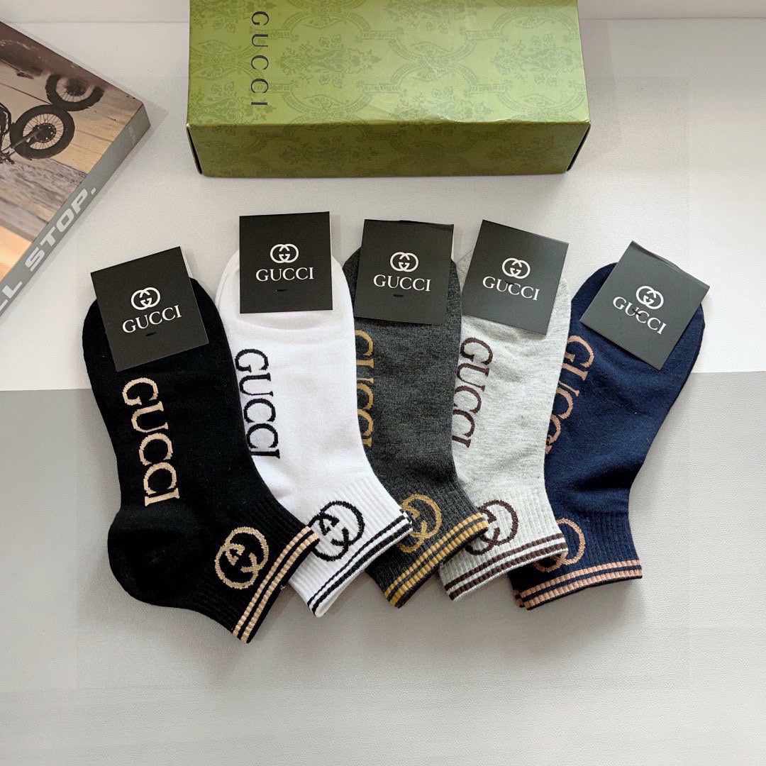 Gucci Neutral Bold Vertical Wordmarks Crew Socks, image 3