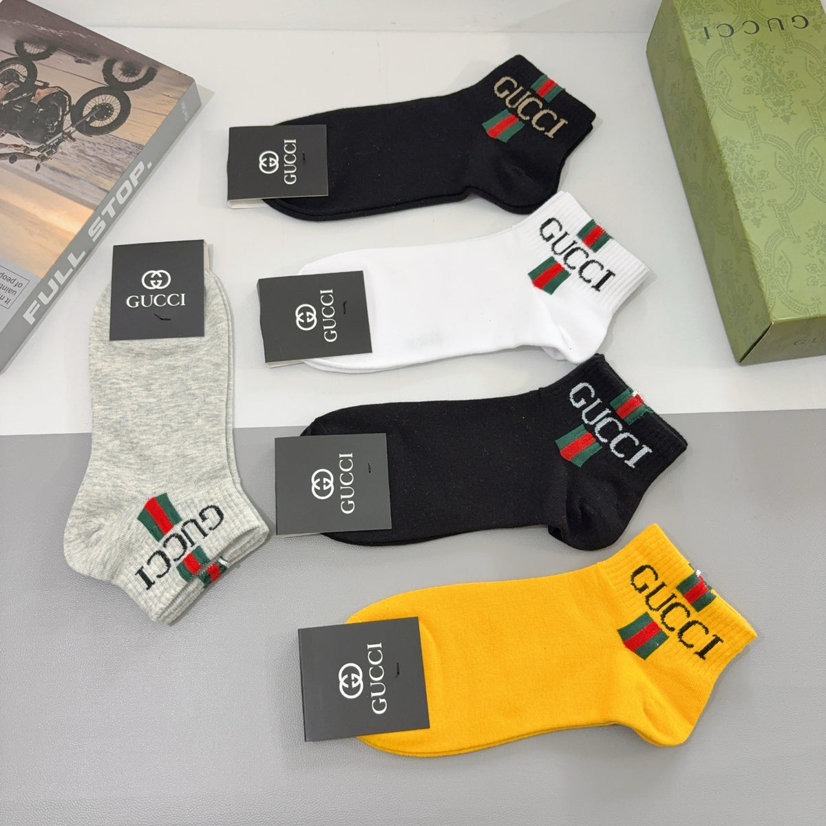 Gucci Yellow Grey Black Wordmark Cuffs Crew Socks, image 6