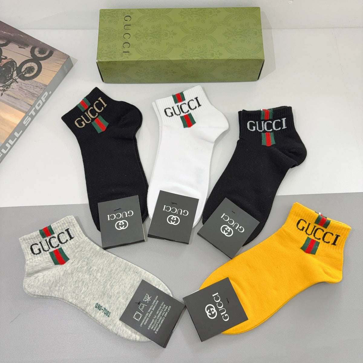 Gucci Yellow Grey Black Wordmark Cuffs Crew Socks, image 8