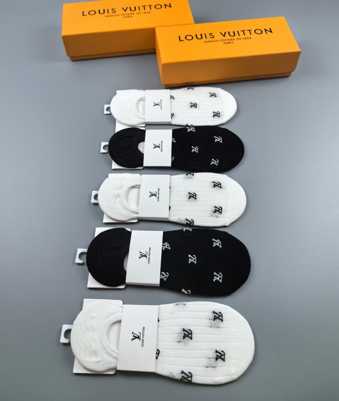Louis Vuitton Black White Small Repeating Flowers No-Show Socks, image 1