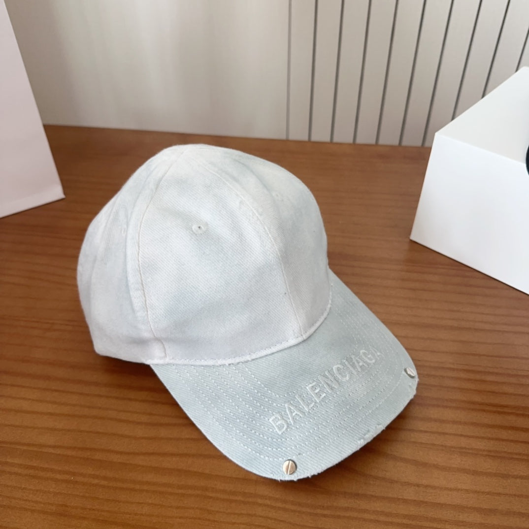 Balenciaga Baseball Cap - image 6