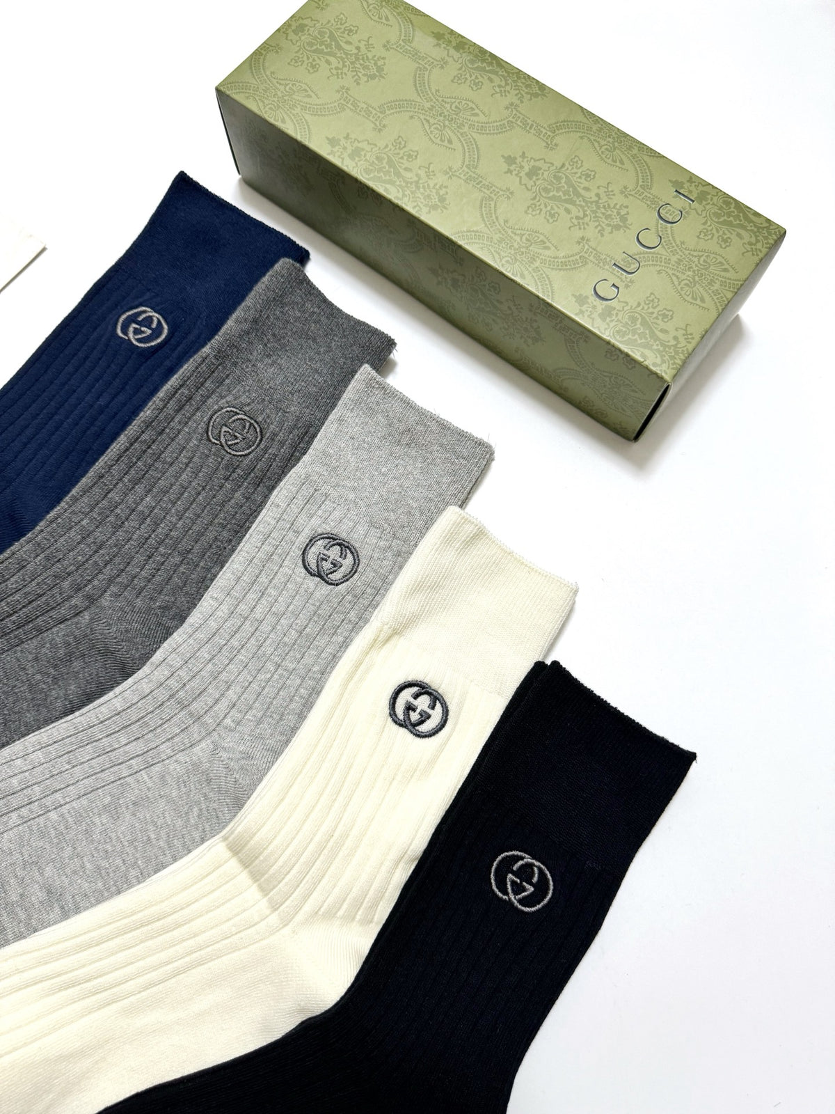 Gucci Navy Grey Cream Small Motifs Crew Socks, image 3