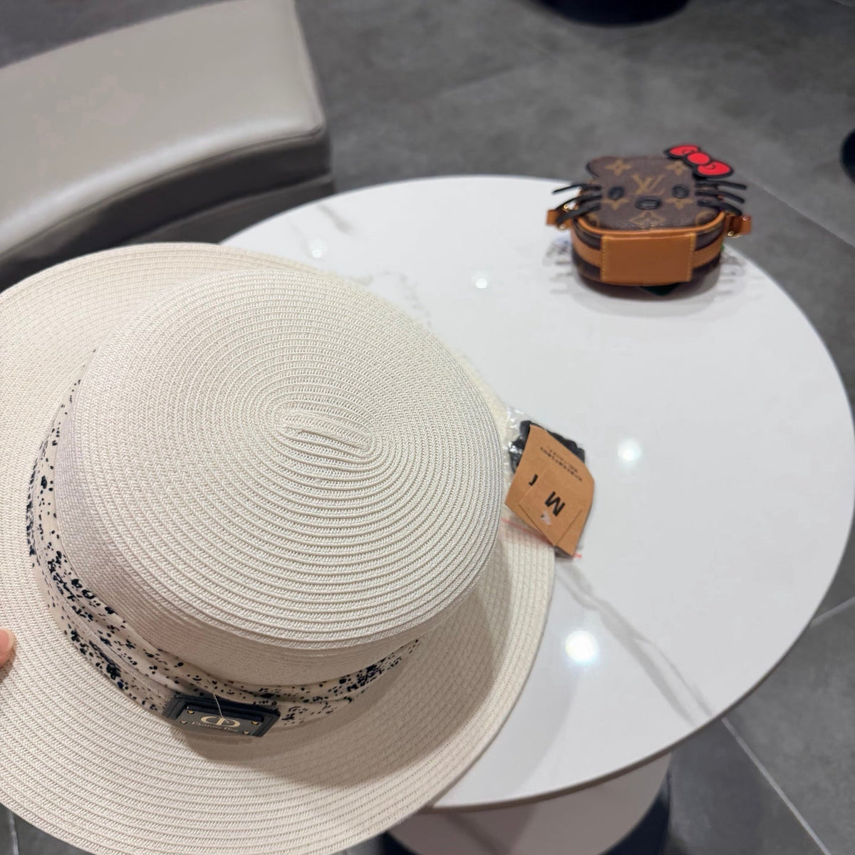 Dior Bucket Hat - image 7