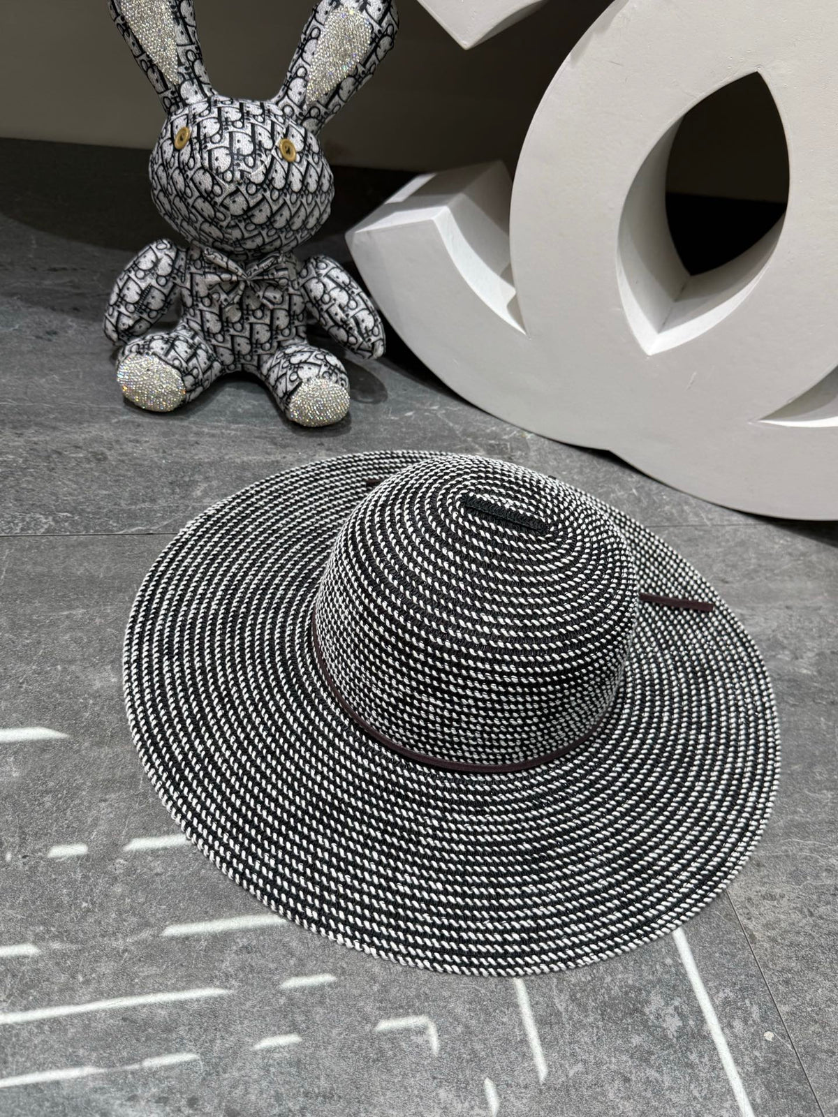 Saint Laurent Woven Open Knit Hat - image 5