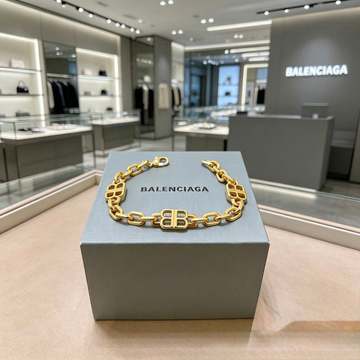 Martin Graham bracelet in polished metal-tone – main product view
