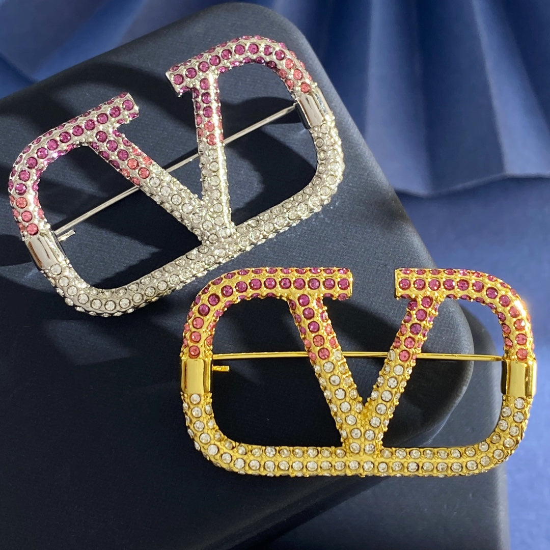 Martin Graham brooch in polished metal-tone – main product view