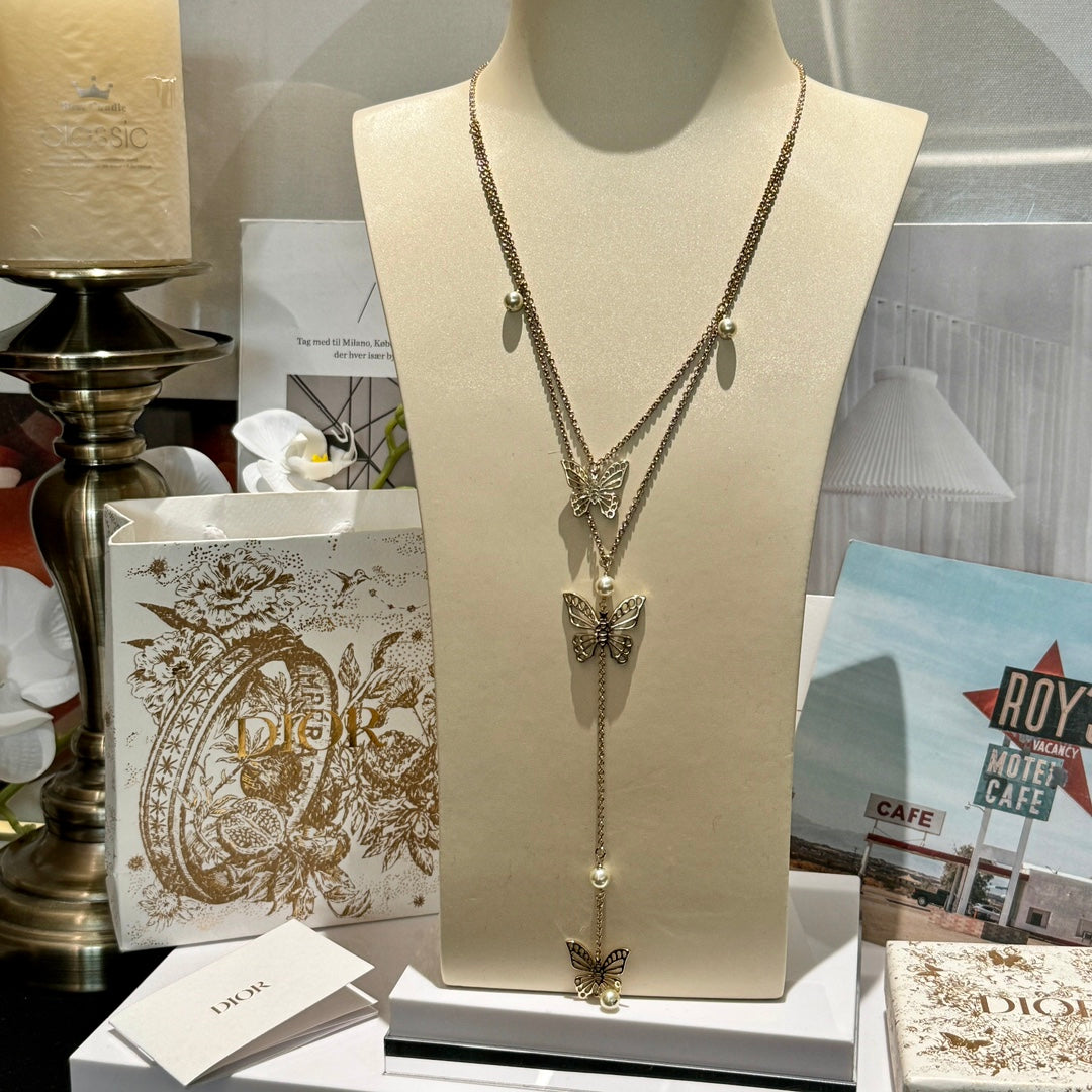 Martin Graham pendant necklace in polished metal-tone – main product view