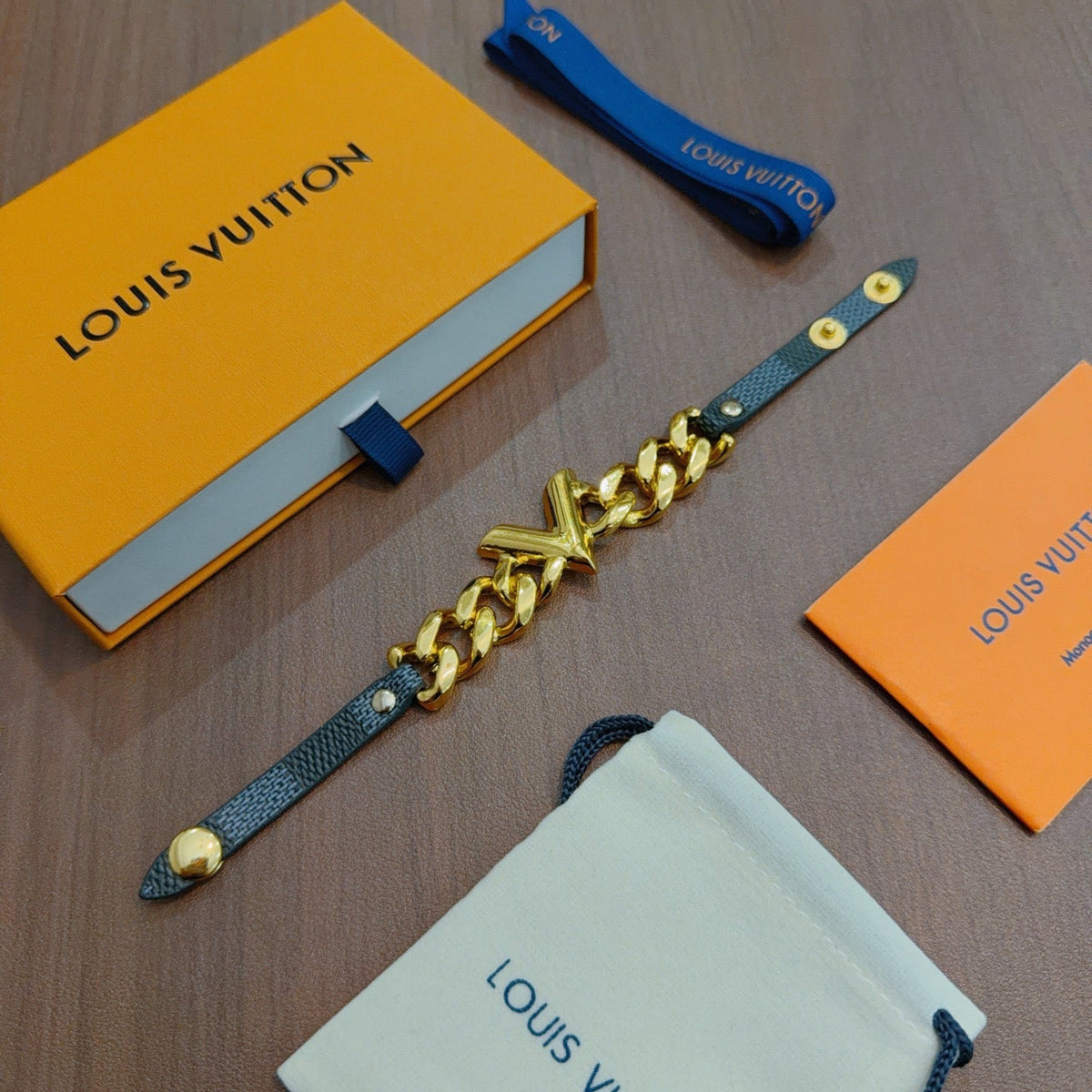 Martin Graham bracelet in polished metal-tone – main product view