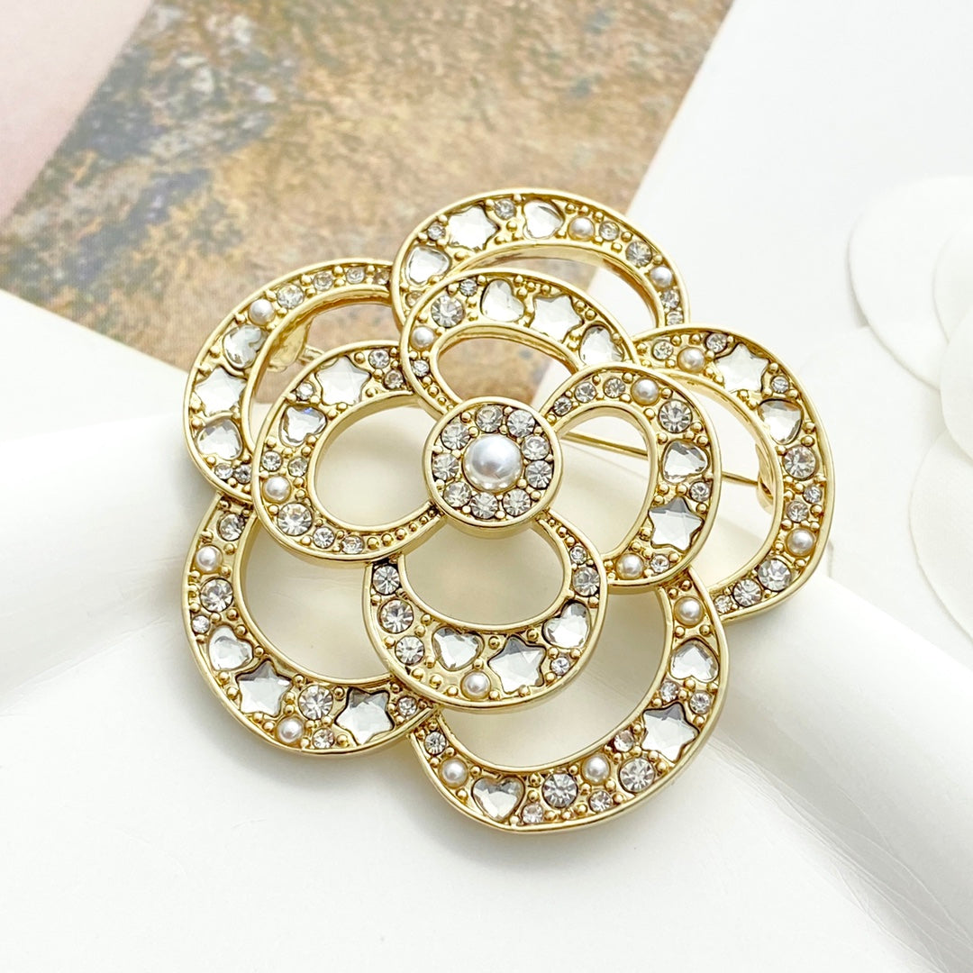 Martin Graham brooch in polished metal-tone – main product view